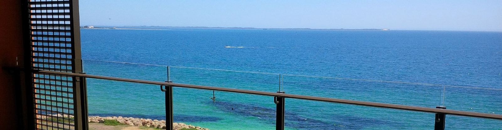 Black side handrail on Surreal Style