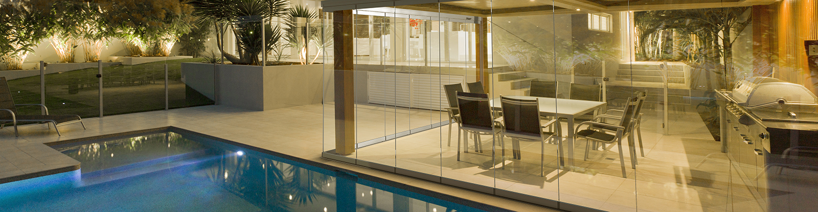 Sliding Screen (Closed)