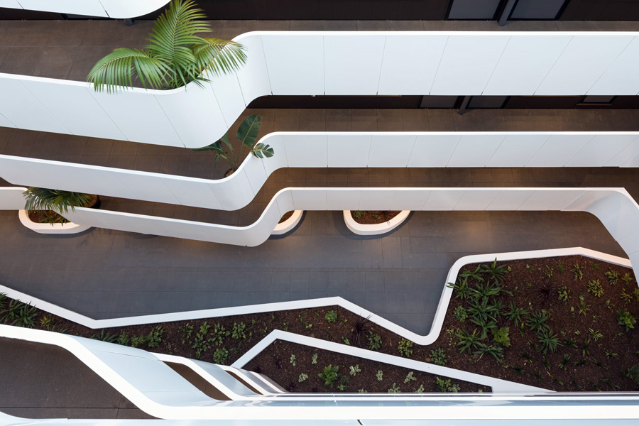Unex-systems-bespoke-balustrade-install
