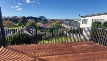 Home Renovation with UNEX Hampton Balustrade in Tauranga