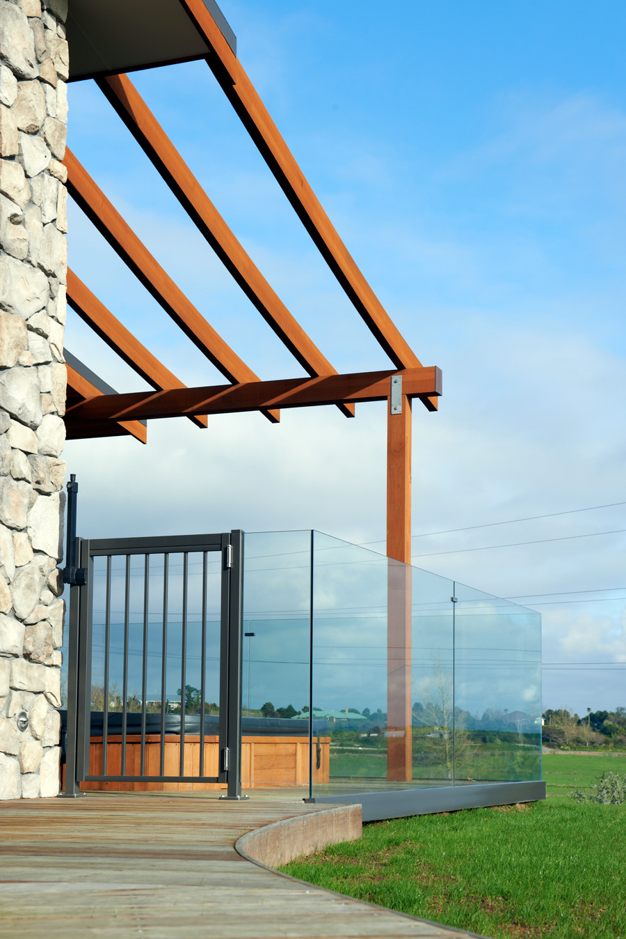 Unex glass pool fence barrier