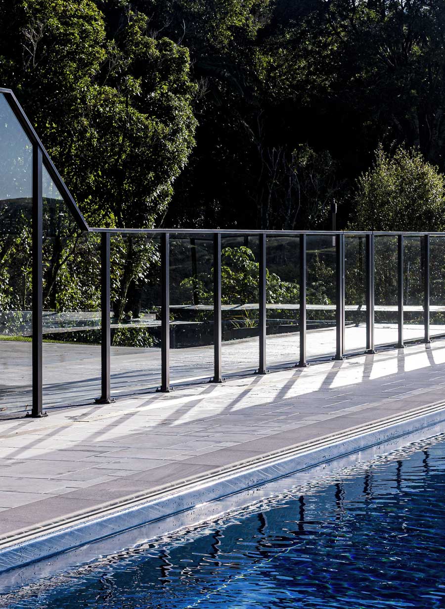 framed-glass-pool-fence-nz
